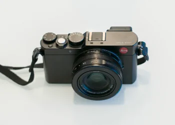 LEICA D-LUX [Typ 109］ Amazon.com : Leica D-Lux (Type 109) 12.8 Megapixel Digital